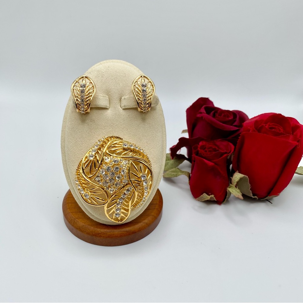 Weingeroff Rhinestone Leaf Wreath Brooch Earrings Set Appears Unworn